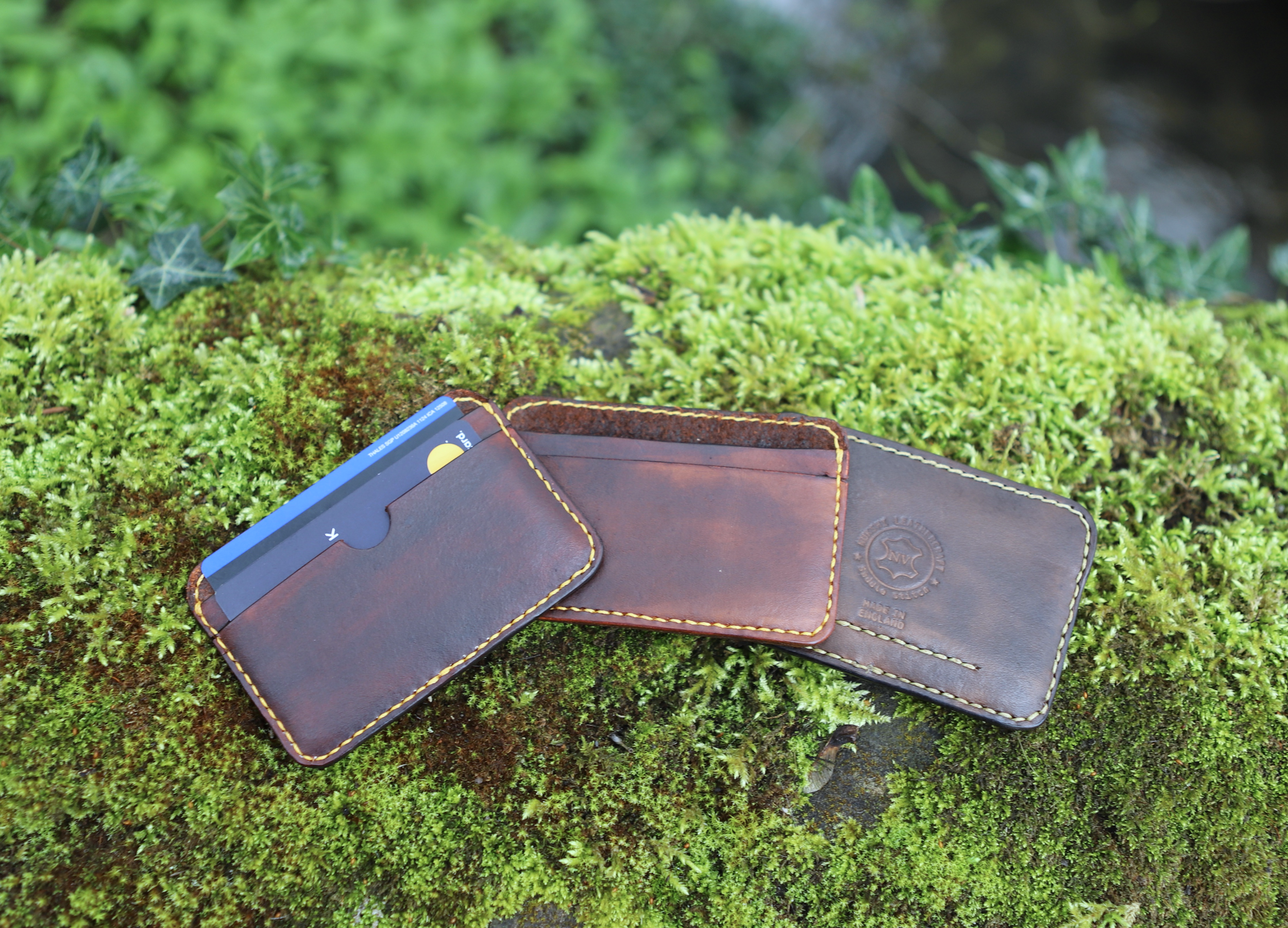 Moss - Minimal leather card holder
