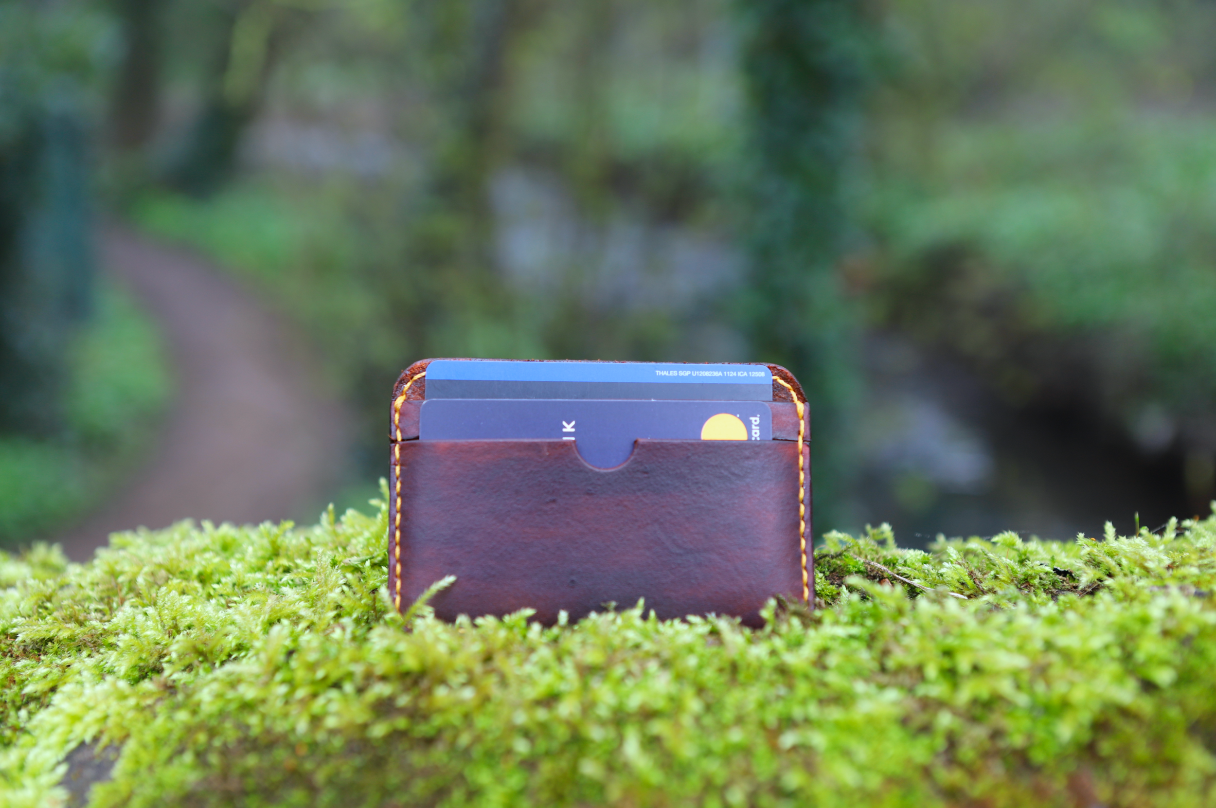 Moss - Minimal leather card holder